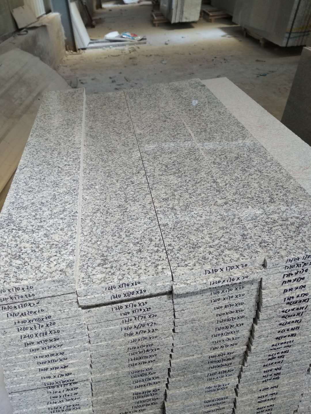 <strong>New G603 Light gray China cheapest granite riser</strong>